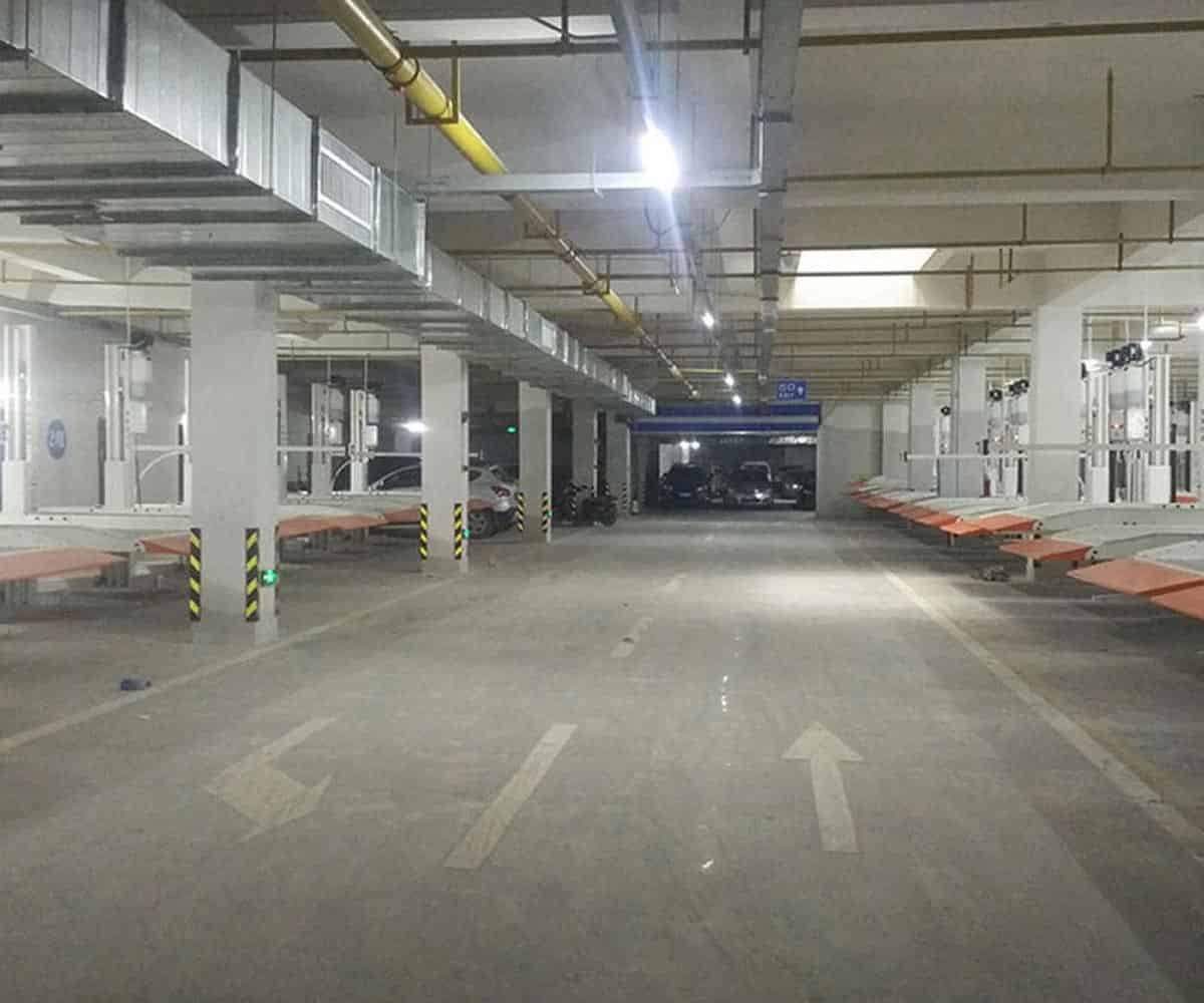 升降橫移機械式停車設(shè)備出租.jpg